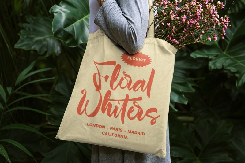 Garnite - Handwritten Script Font