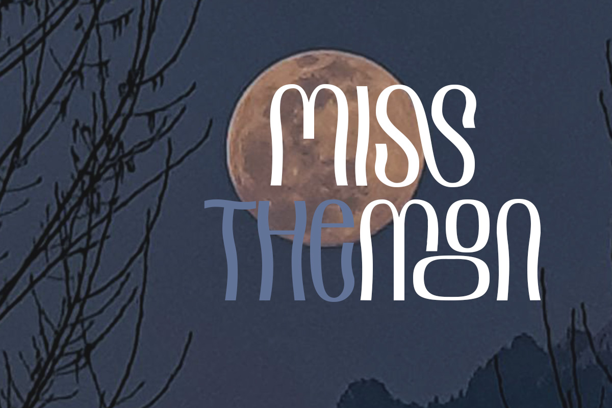 Echolette Breeze - Playful Condensed Display Font